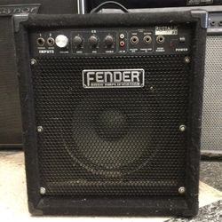 FENDER BASS GUITAR AMPLIFIER RUMBLE 25 COMBO AMP 10”