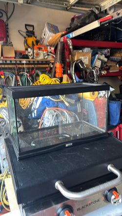 Glass Reptile Tank with Black Lid