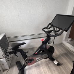 Peloton 