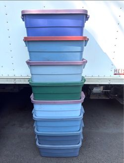8 storage moving boxes with lids 10 gal