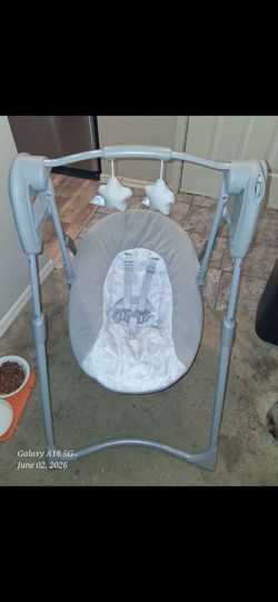 Graco baby swing