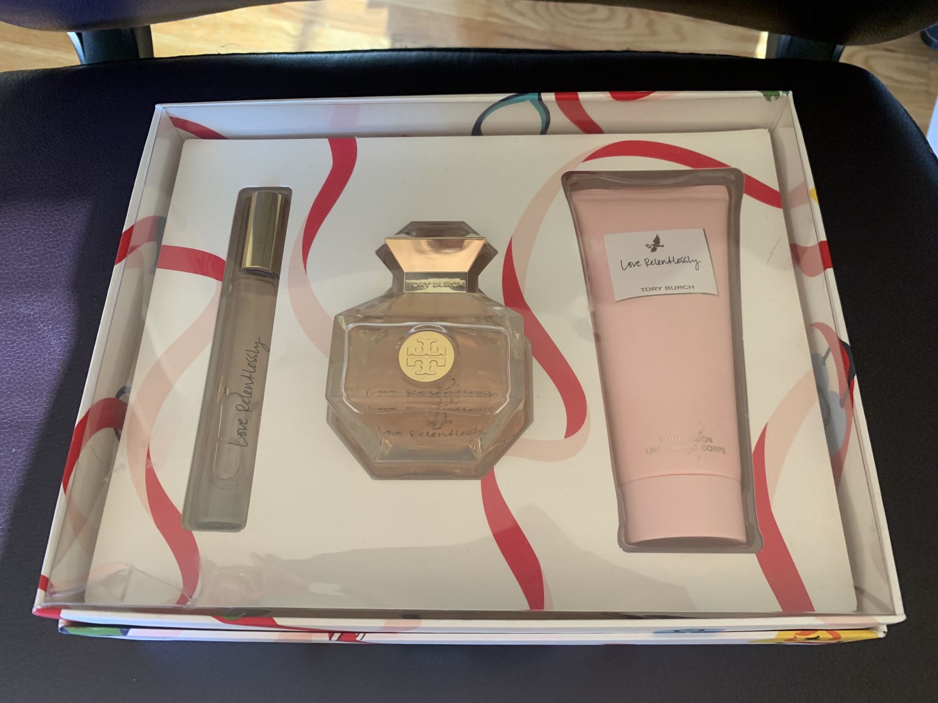 Tory Burch Perfume - Love relentlessly Gift Set for Sale in Washington, DC  - OfferUp