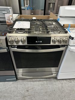 GE Profile Gas Range With Convection And Air Fry Only $1399