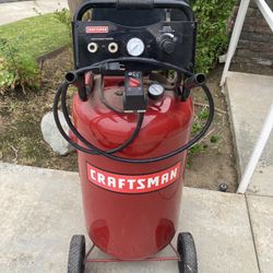 CRAFTSMAN air Compressor 33 Gallon 150psi. Very Good Condition 