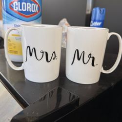 Kate Spade Mr And Mrs Mugs 