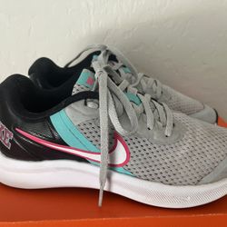 Nike Kid's Star Runner 3 SE (GS) DD1144 001