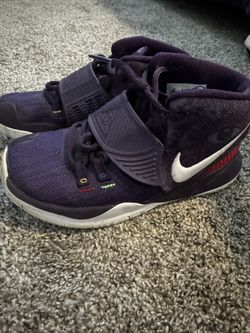 Nike kyrie Basketball Shoes - Youth Size 1
