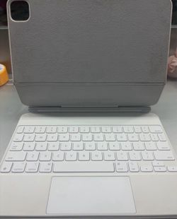 Apple Magic Keyboard for iPad