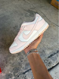 Nike Dunk Low W “Orange Pearl” Size 5.5Y/7W