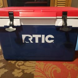 RTIC Patriot Cooler 32 Quart