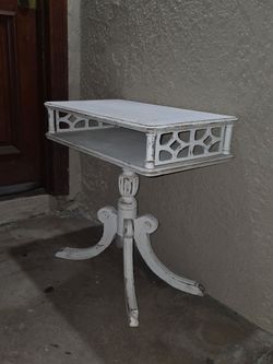 White Shabby Chic Wood Pedestal Side Table