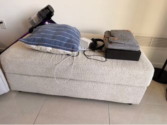 Oversize ottoman