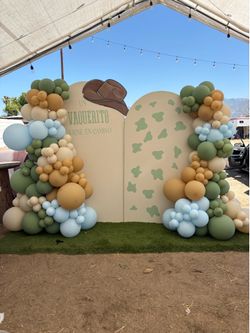 Balloon arch
