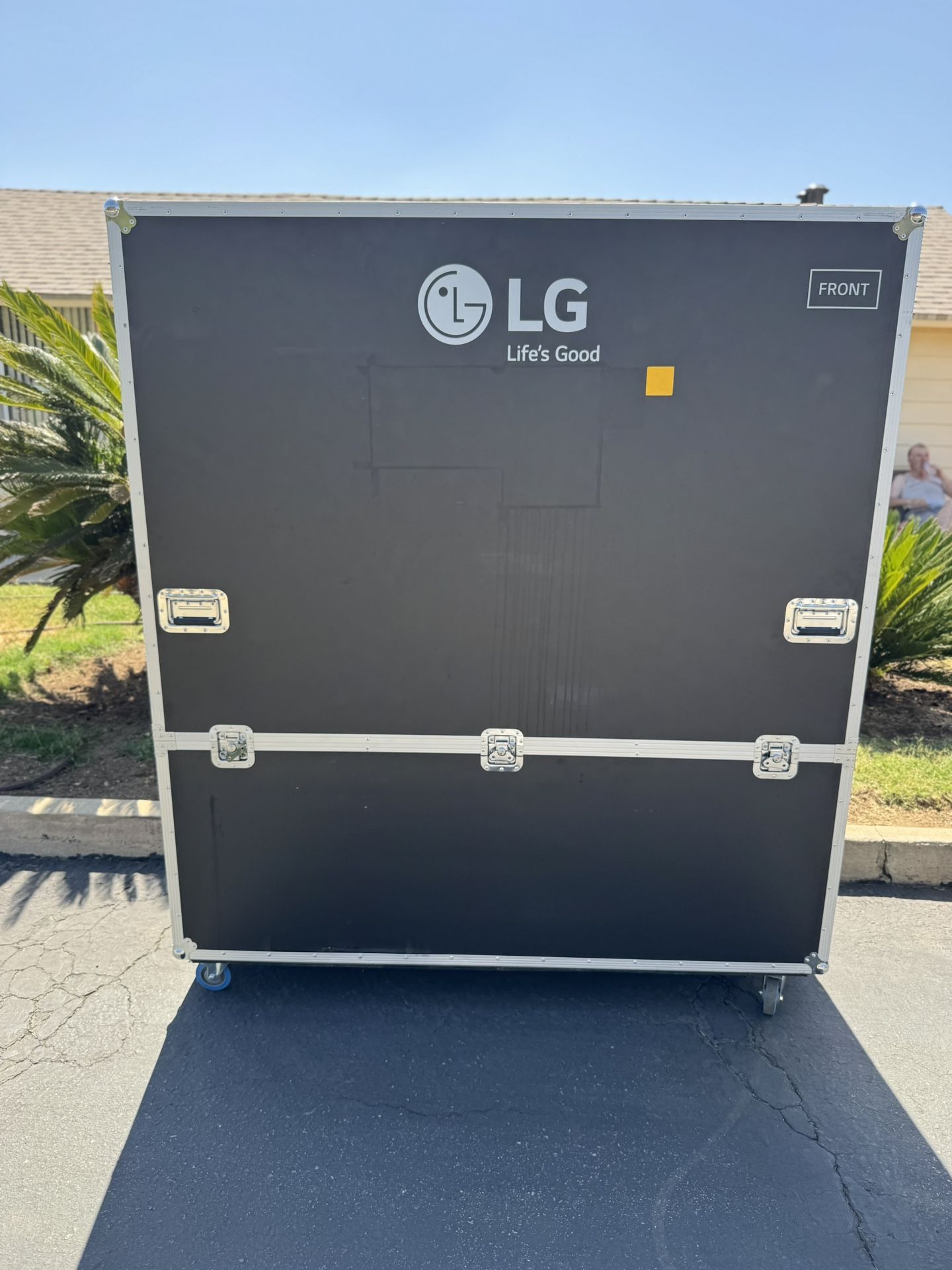 Road Case - Large Case With Casters