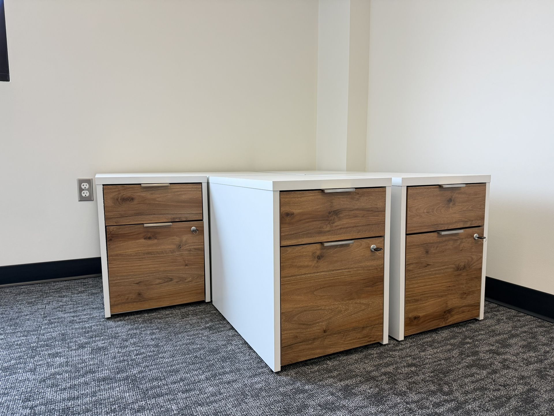 2 Drawer file cabinet