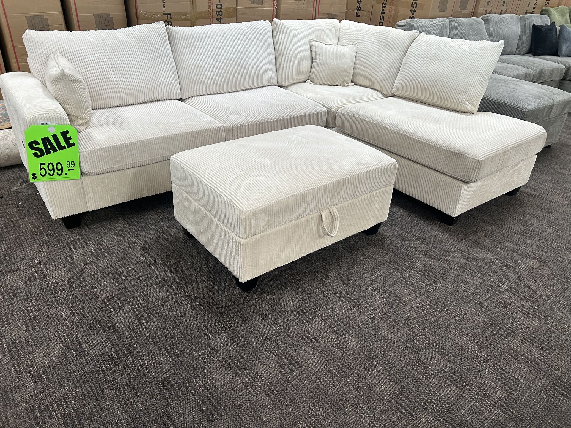 BLACK FRIDAY SALE. Cream Sectional W/ Storage Ottoman