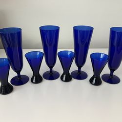 ⭐️🥂Vintage Colbolt Blue Glasses 🥂⭐️