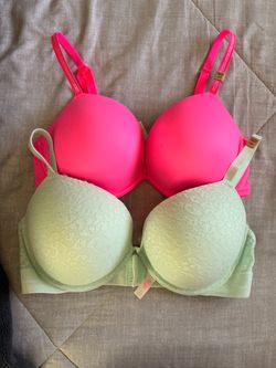 New Victoria’s Secret Bras