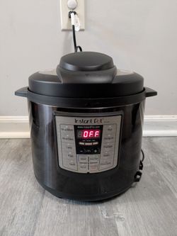Instant Pot Lux Black SS 60
6 Qts