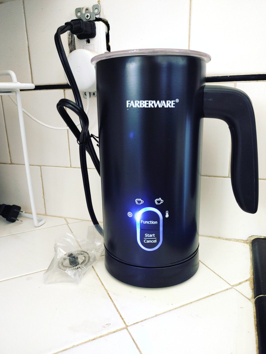 Farberware Electric Milk Frother 10oz Warm and Cold foam for Sale in  Riverside, CA - OfferUp