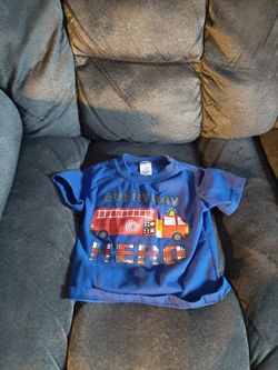 Shirt size 2t