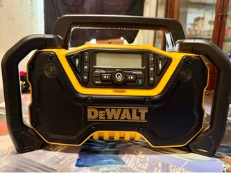 DEWALT 12-volt or 20-volt max Water Resistant Cordless Bluetooth Jobsite radio bluetooth adapter