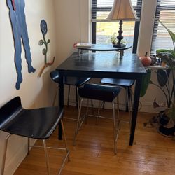 Black Dinning Room With chairs 