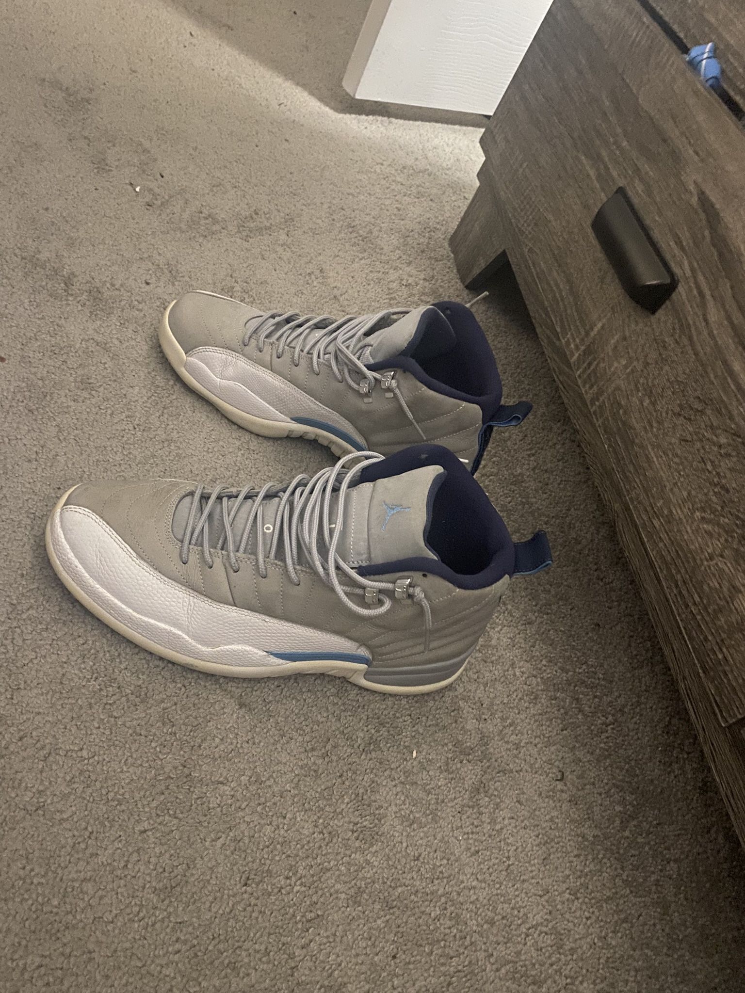 Jordan 12s Retro University Blue Size 10.5