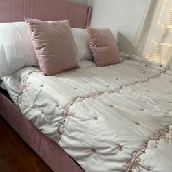 Pink Full Bed Frame Does Not Come With Mattress 