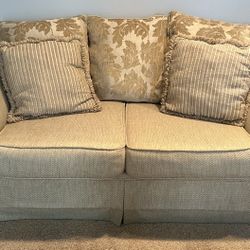 2 Piece Couch With Cushions