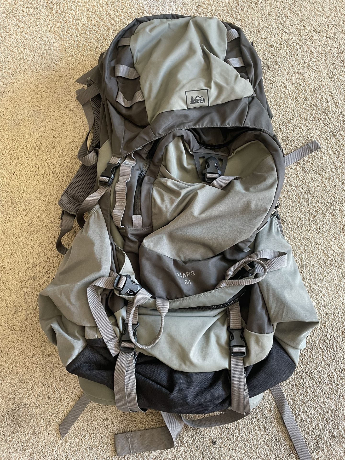 REI Mars 80