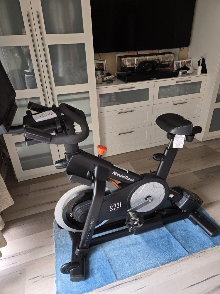 Nordictrack S22i exercise bike