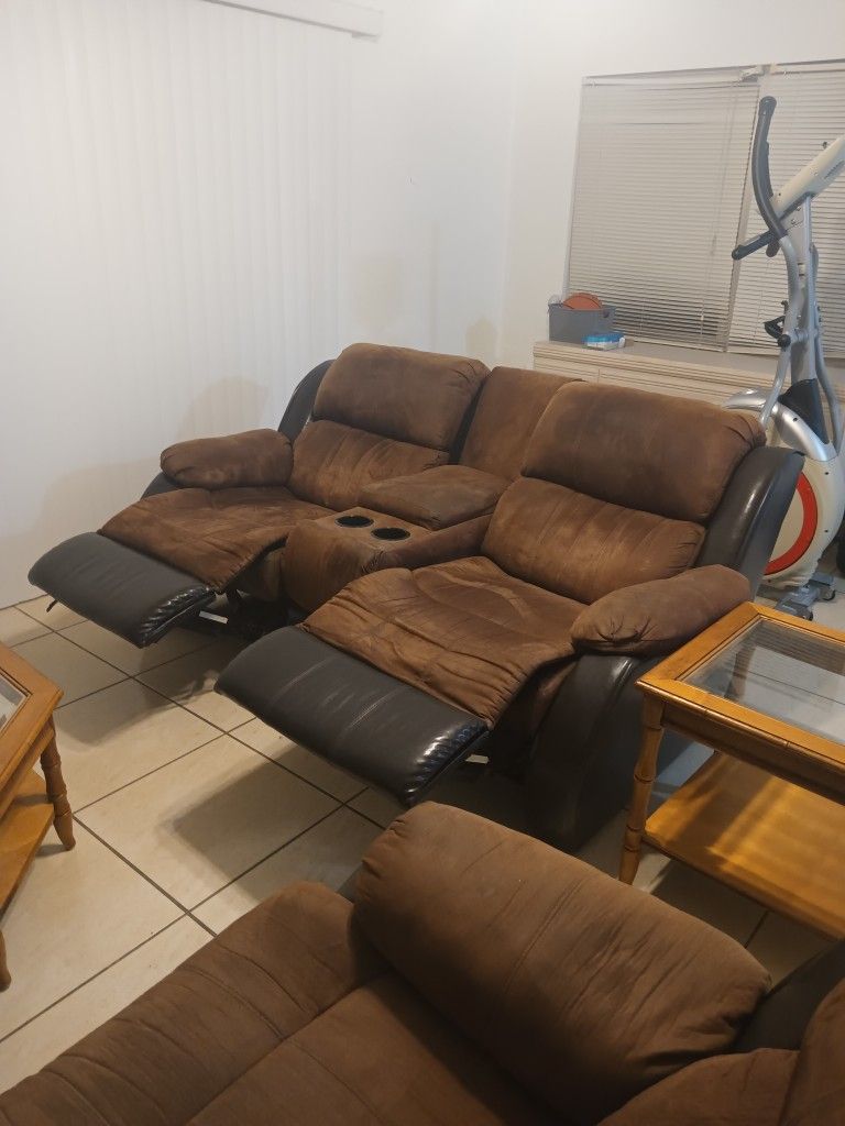 Living Room Set For Sale Two Recliner Sofas Two Coffee Tables One Ex ago al Medium Table