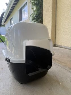 Cat Litter Box