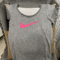 Nike Athletic Top Xsmall Ladies/ L girl