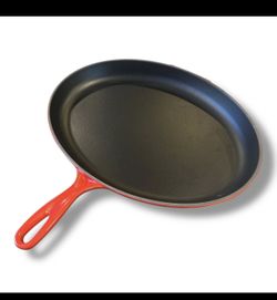 NWBLe Creuset Oval Skillet Cherry Enameled Cast-Iron 15.75 Inch