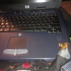 Lap Top For Parts 