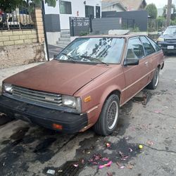 NISSAN AÑ0 82 STANDAR 2 PUERTAS MOTOR Y TRANSMISION A TODA PRUEBA MECANICA