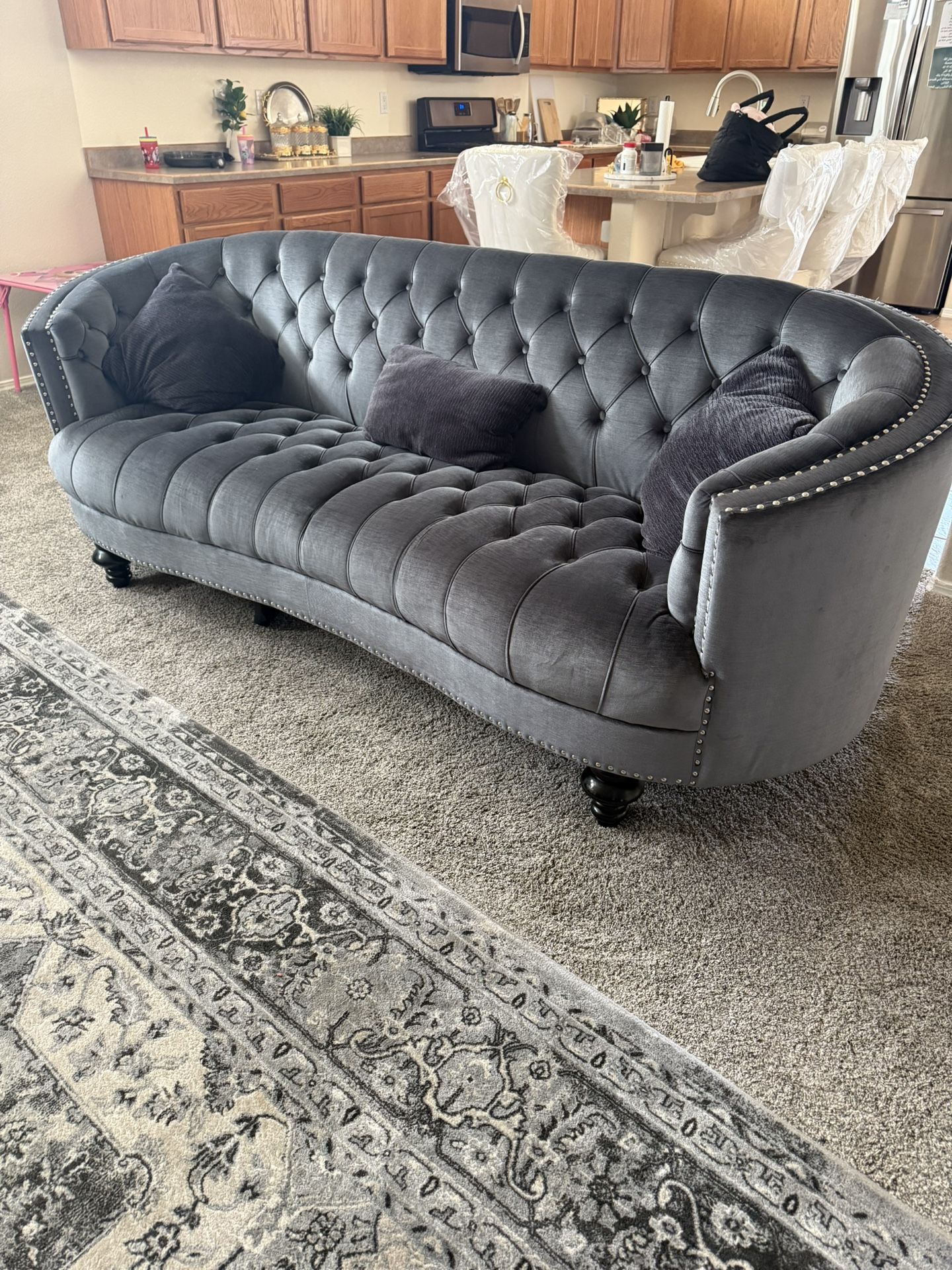 2 pecs Sofa Set For $1000
