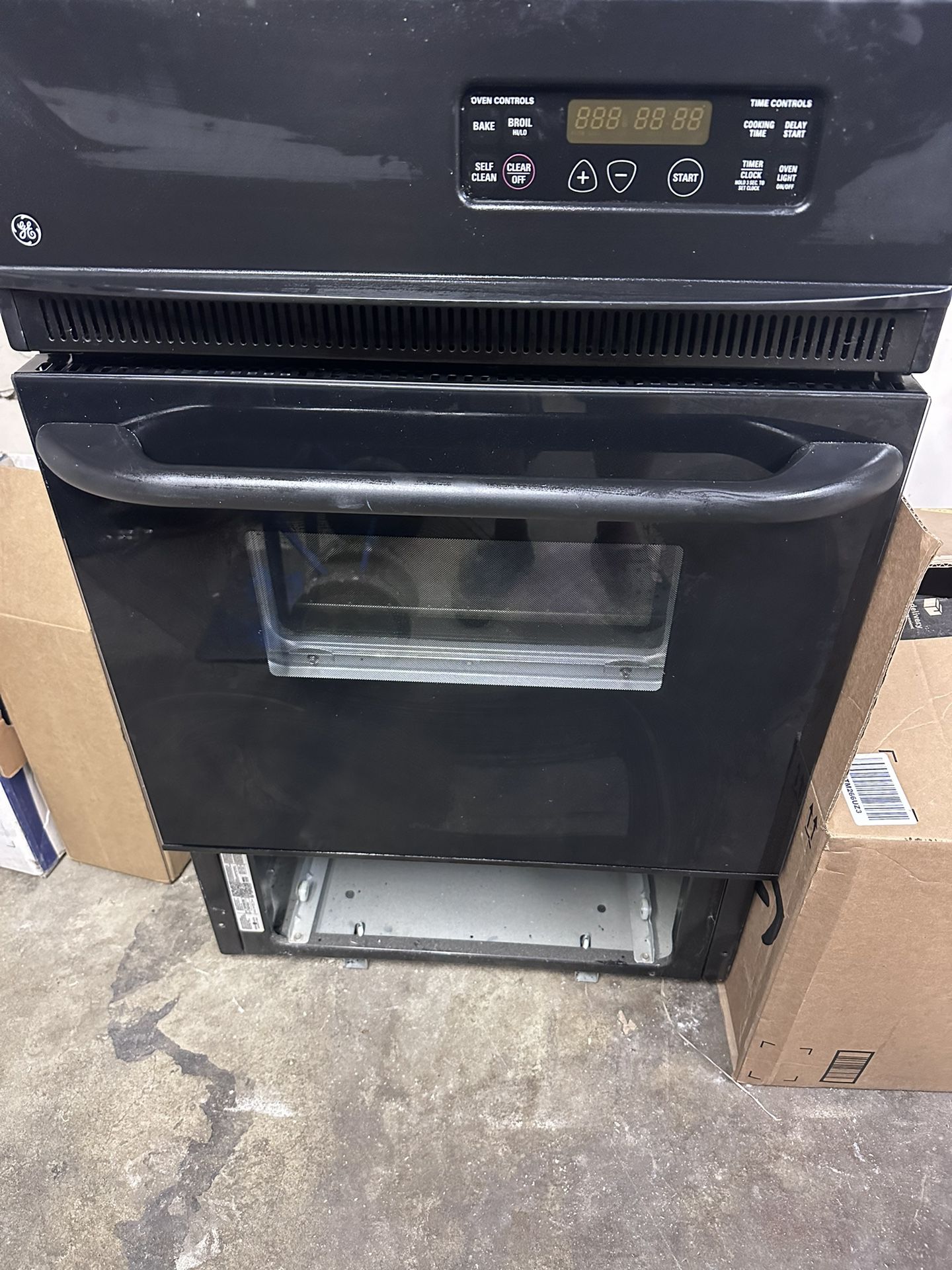 GE Electric Oven