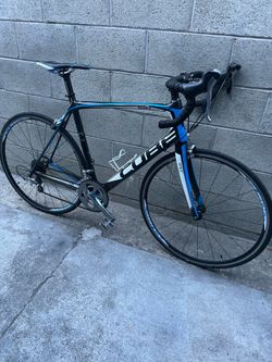 Road bicycle