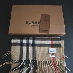 Burberry Scarf 