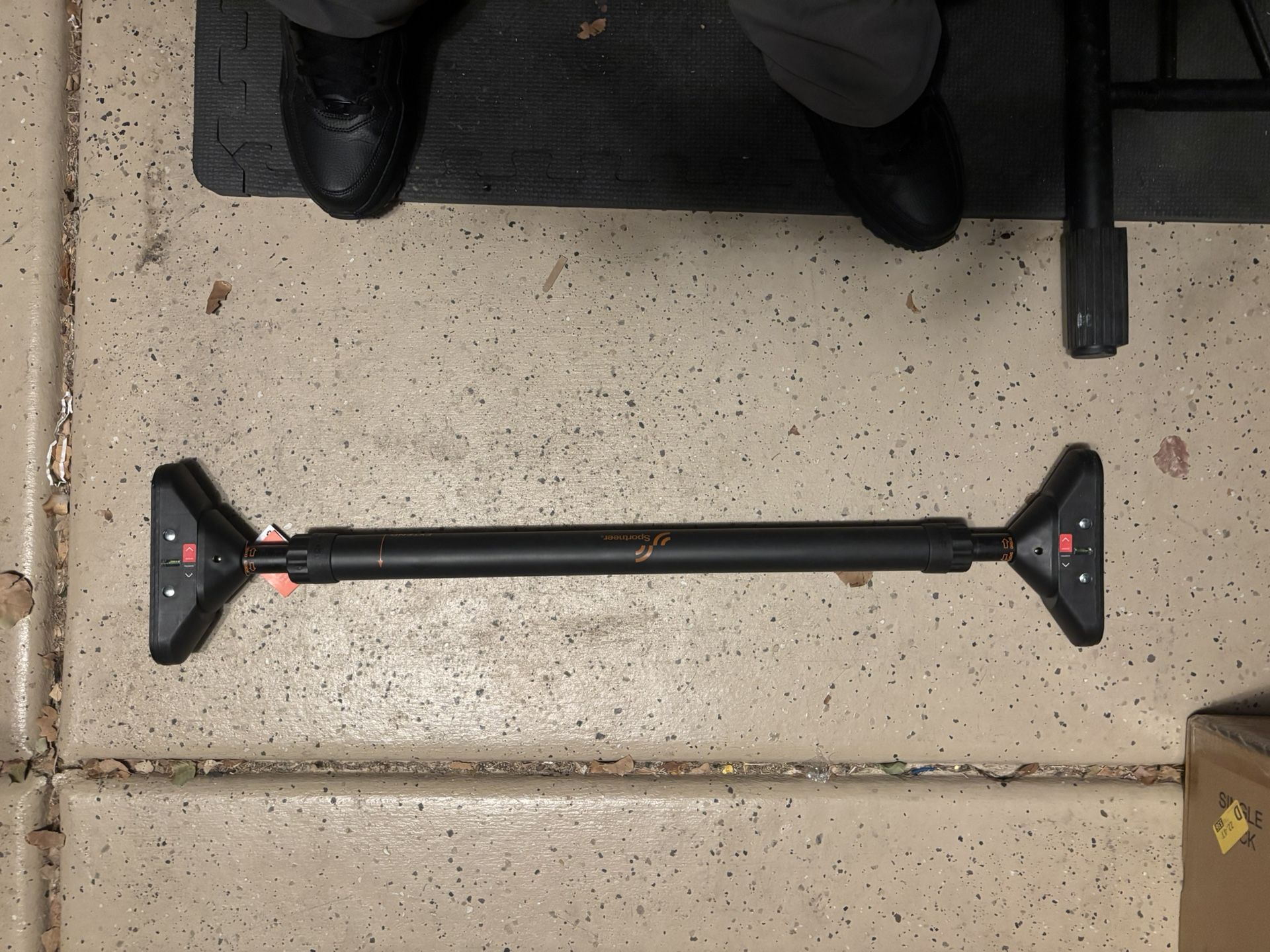 Pull Up Bar