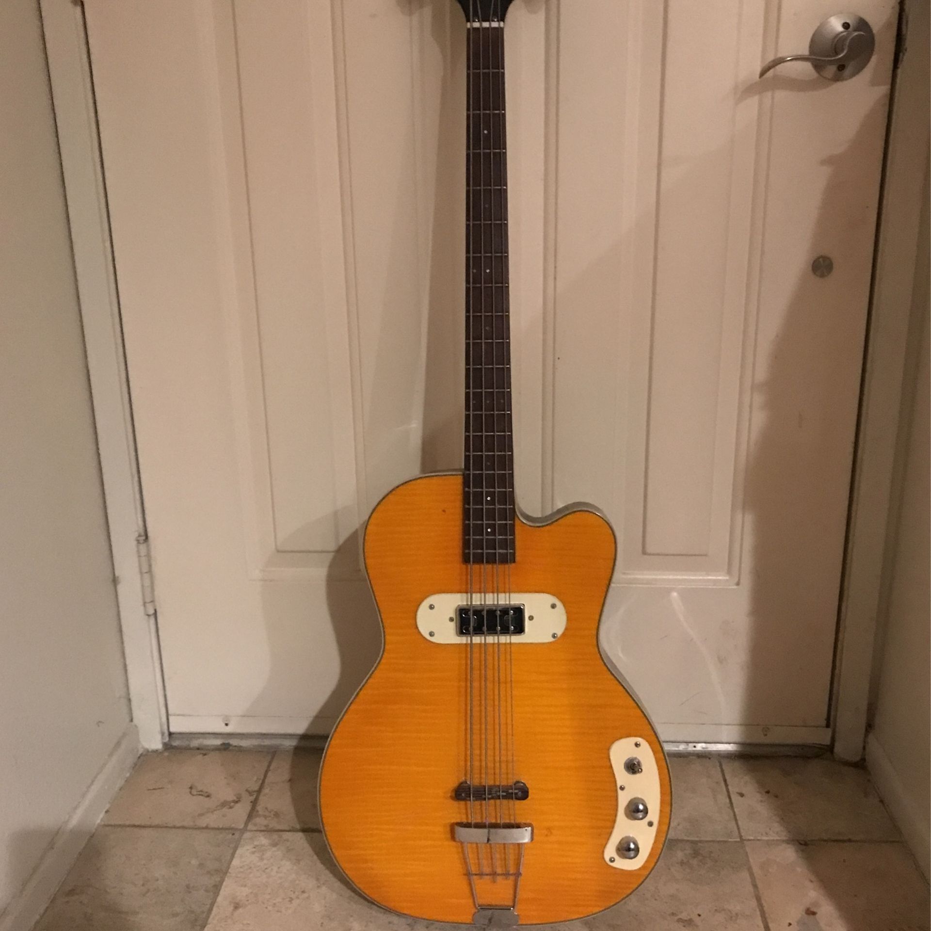 Reissue Kay Old kraftsman Bass