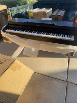 Roland, 88-Key Digital Home Piano (RP701-CB)