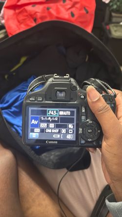 Canon  EOS rebel t2i