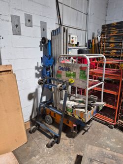1 man lift