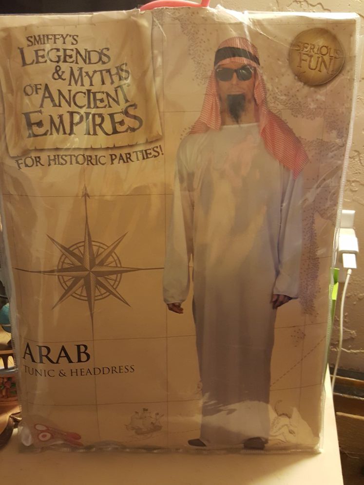 Smiffys Legends and myths of ancient empires for historic parties ARAB w/ tunic and headdress