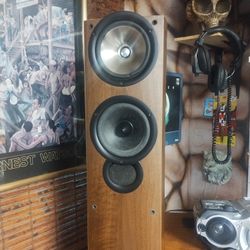 KEF Q SERIES SPEAKERS 