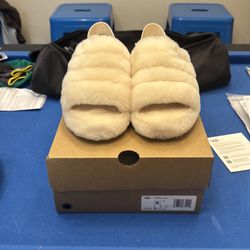 UGG Fluff Slide Natural Sea Salt size 8 Women’s